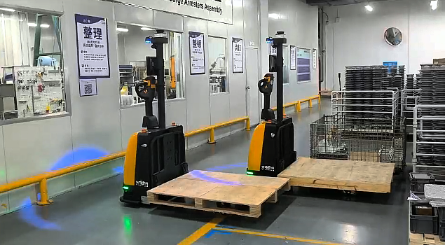 精密仪器零误差搬运！天金冈AGV搬运叉车守护高价值资产